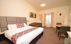 Boulevarde Motor Inn